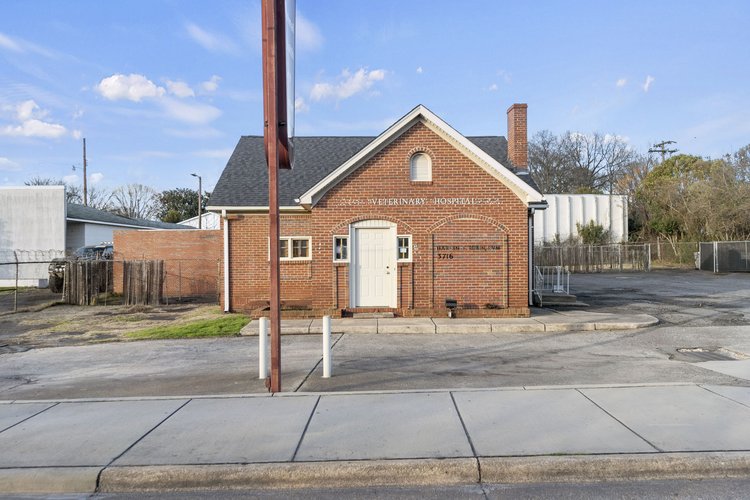 3716 WILKINSON BLVD CHARLOTTE_ Marsha Anderson CRE